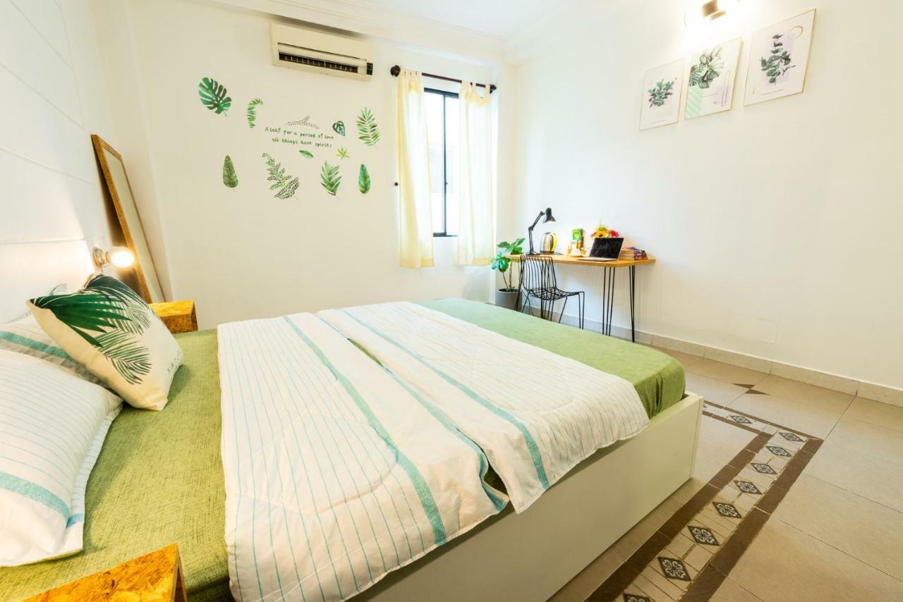 The Art - Vitamin Smiles Hostel Хошимин Екстериор снимка